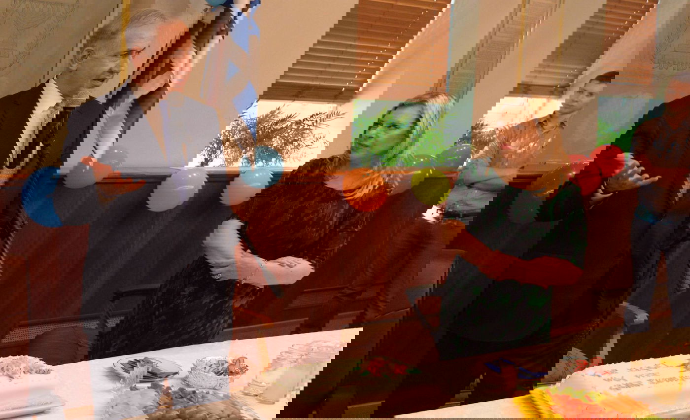 מזל טוב: רה"מ בנימין נתניהו בן 65