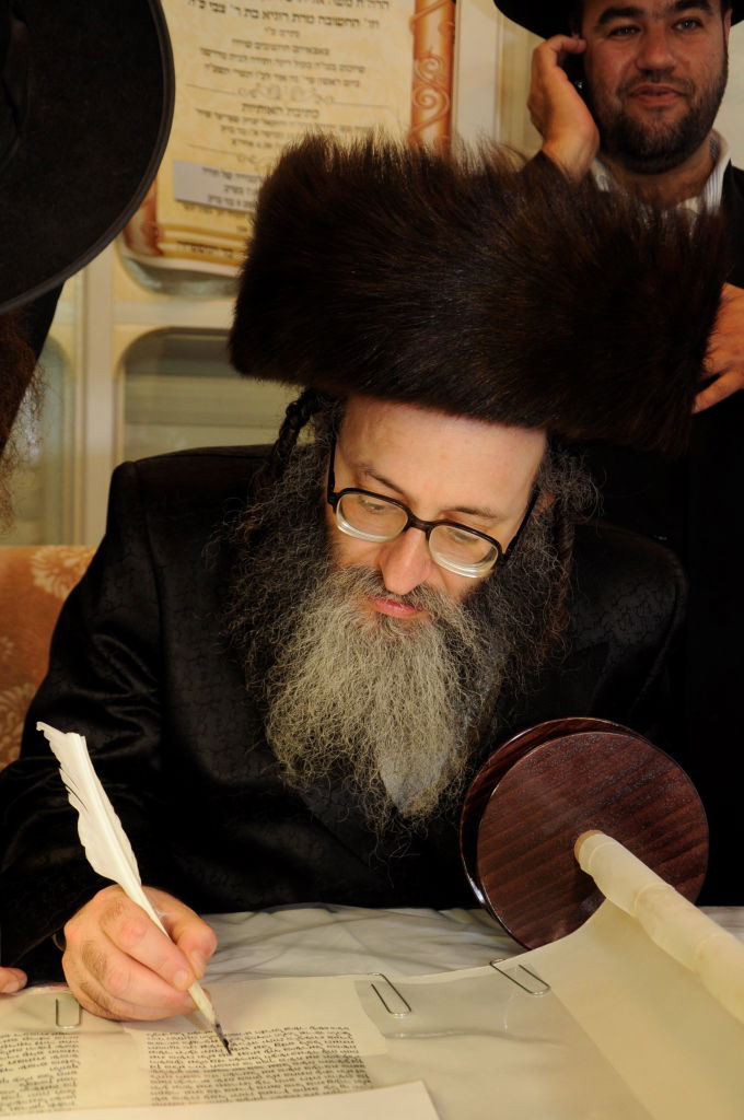 גלריה: הכנסת ספר תורה בספינקא