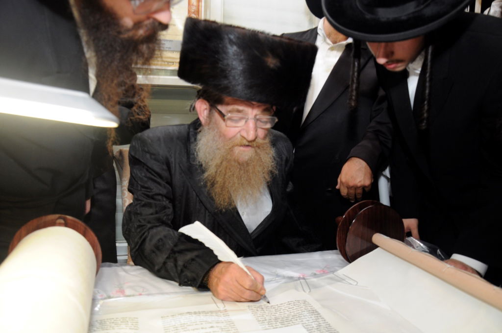 גלריה: הכנסת ספר תורה בספינקא