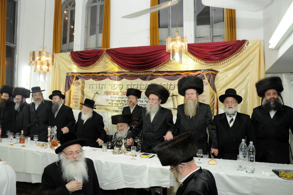 גלריה: הכנסת ספר תורה בספינקא