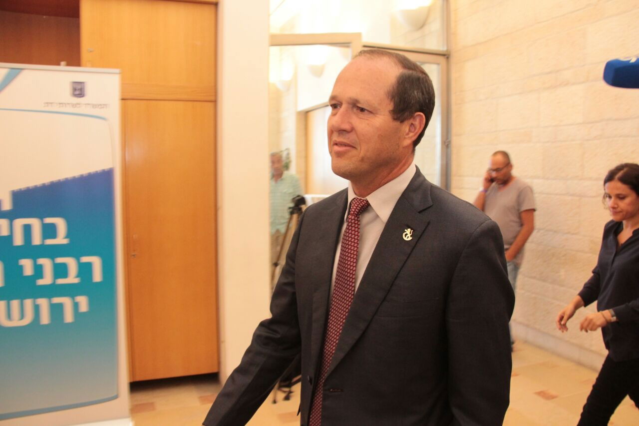 הקרב על רבנות ירושלים: החלה ספירת הקולות • עדכונים שוטפים