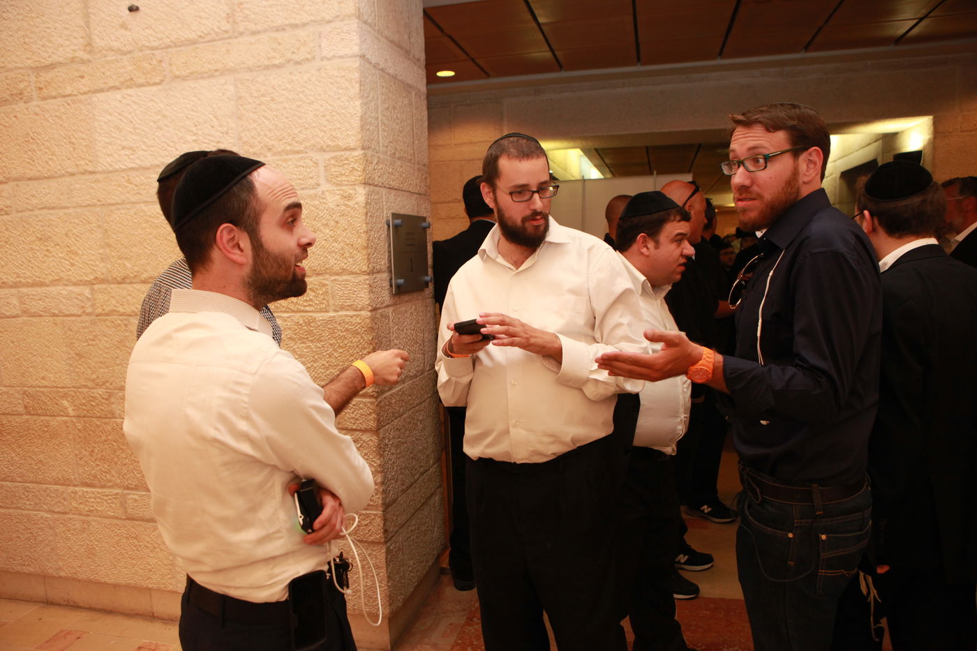 הקרב על רבנות ירושלים: החלה ספירת הקולות • עדכונים שוטפים