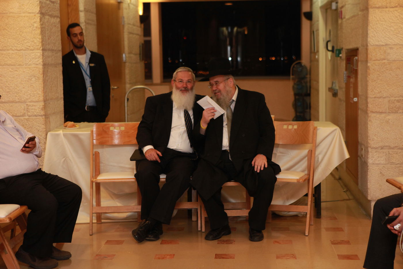 הקרב על רבנות ירושלים: החלה ספירת הקולות • עדכונים שוטפים