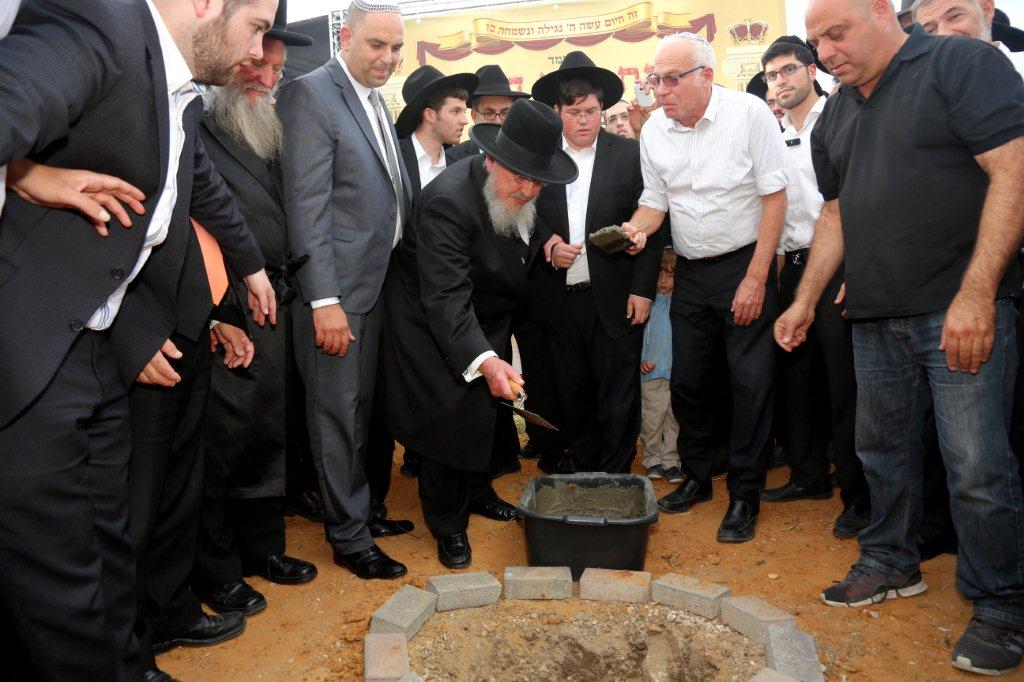 טקס הנחת אבן פינה לשכונת אחיסמך בלוד • תמונות