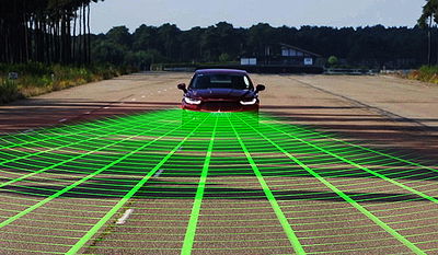 צפו: פורד הציגה רכב שיבלום אוטומטית על מנת למנוע תאונות