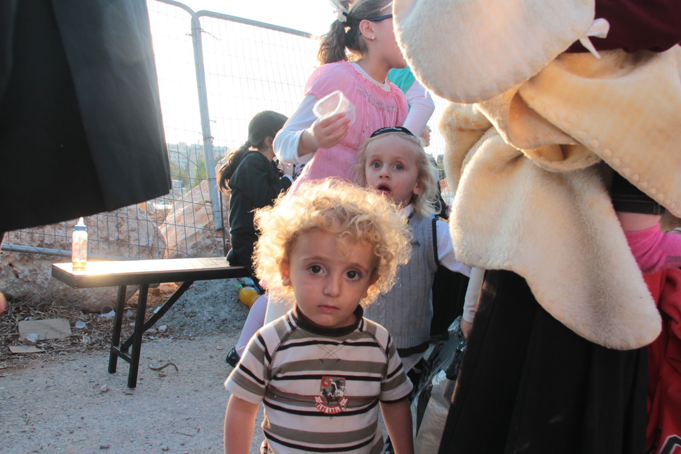 תיעוד: אלפים בהילולת 'שמעון הצדיק' בירושלים