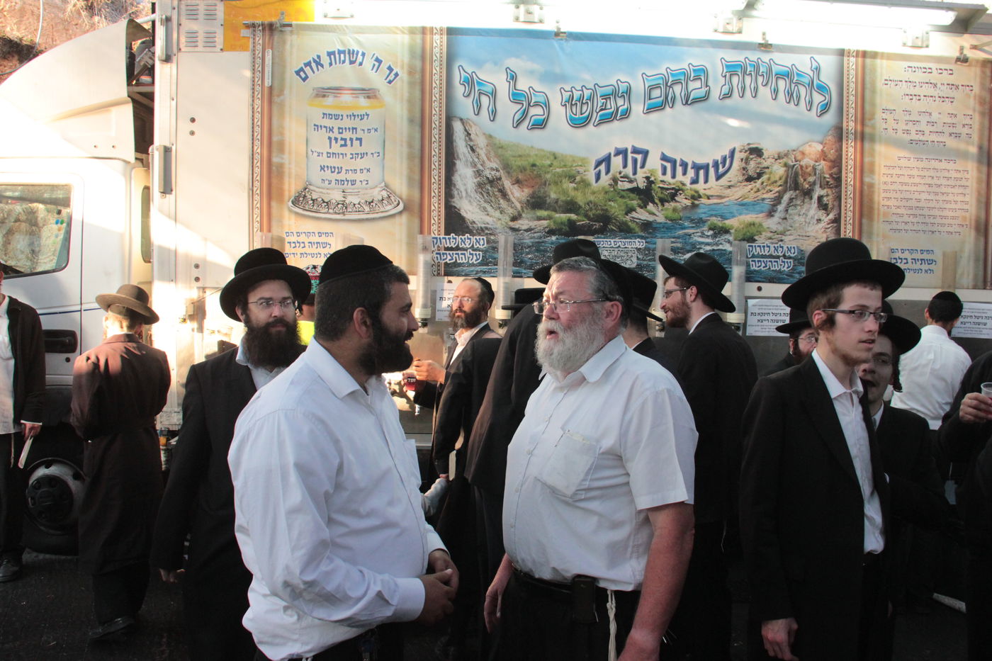 תיעוד: אלפים בהילולת 'שמעון הצדיק' בירושלים