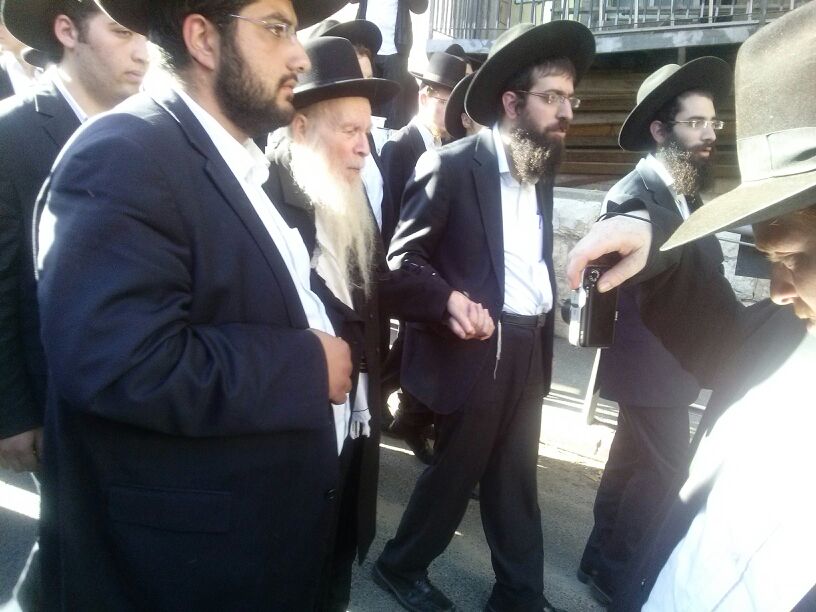 אלפים ליוו את הרבנית חסידה חדש ע"ה • תיעוד