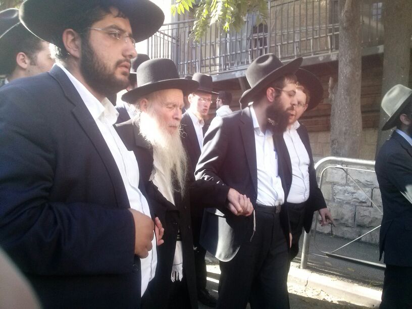 אלפים ליוו את הרבנית חסידה חדש ע"ה • תיעוד