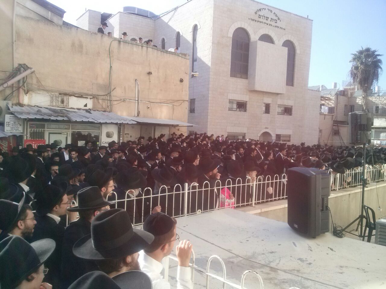 אלפים ליוו את הרבנית חסידה חדש ע"ה • תיעוד