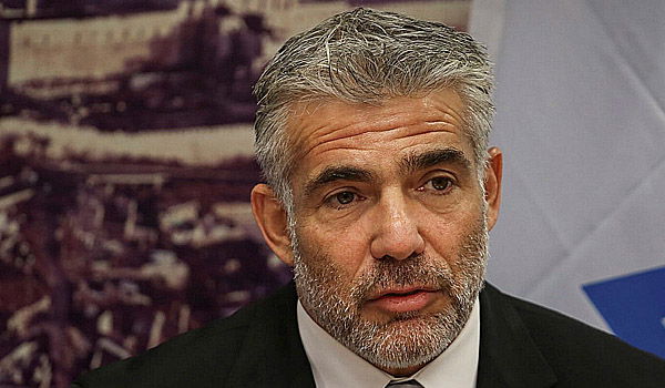 שר האוצר יאיר לפיד, מודה שיש משבר