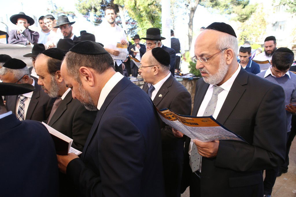 שנה לפטירתו: חכ"י ש"ס עלו לציון הרב עובדיה יוסף