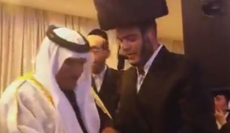 השייח' עאקל על אטרש עם בערלה יעקובוביץ'