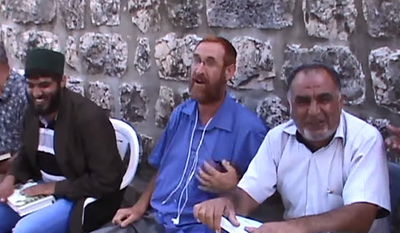 יהודה גליק עושה שלום בהר הבית • תיעוד וידאו