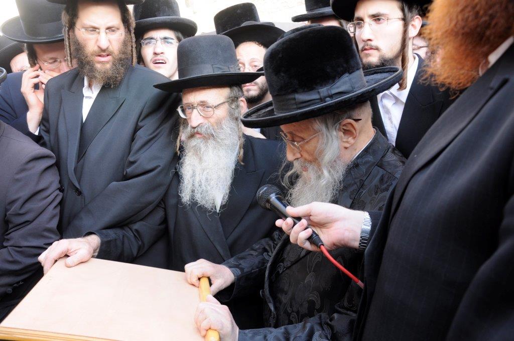 תיעוד: הלווית גאב"ד טשאבא זצ"ל