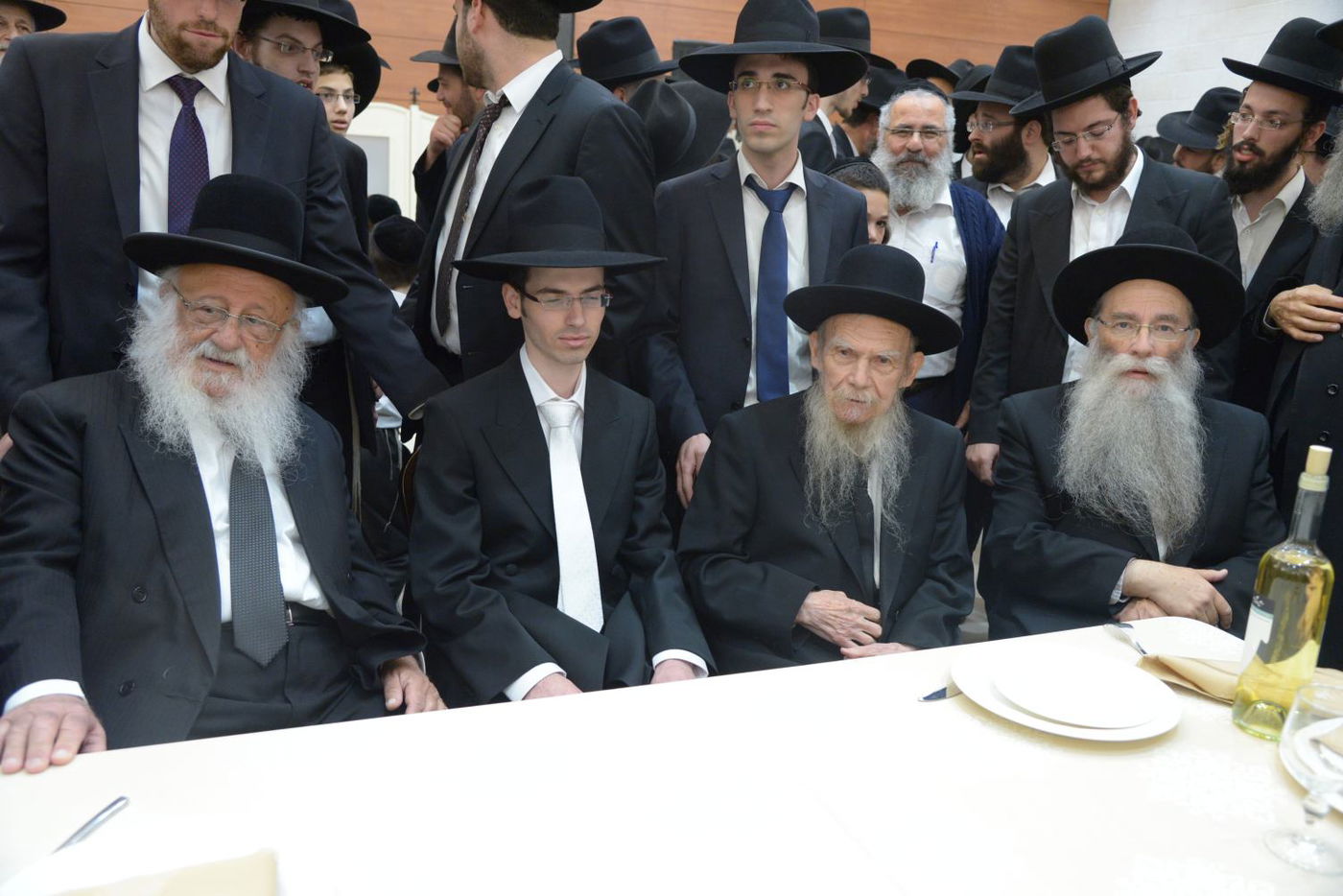 שמחת בית פוניבז' בנישואי נכדי ראשי הישיבה • תיעוד ענק