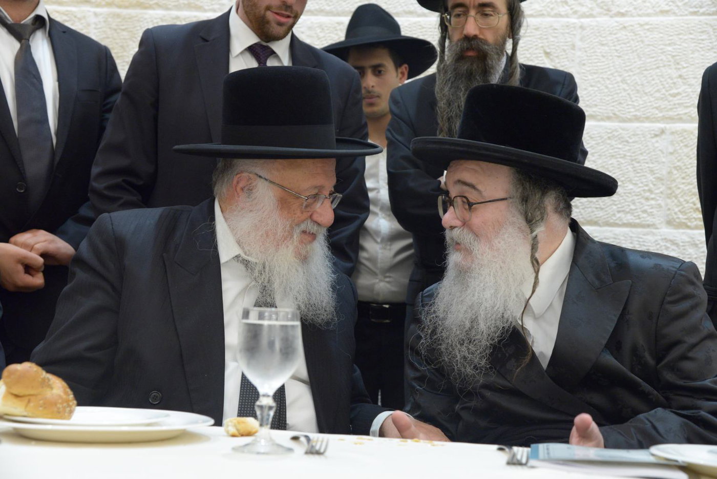 שמחת בית פוניבז' בנישואי נכדי ראשי הישיבה • תיעוד ענק