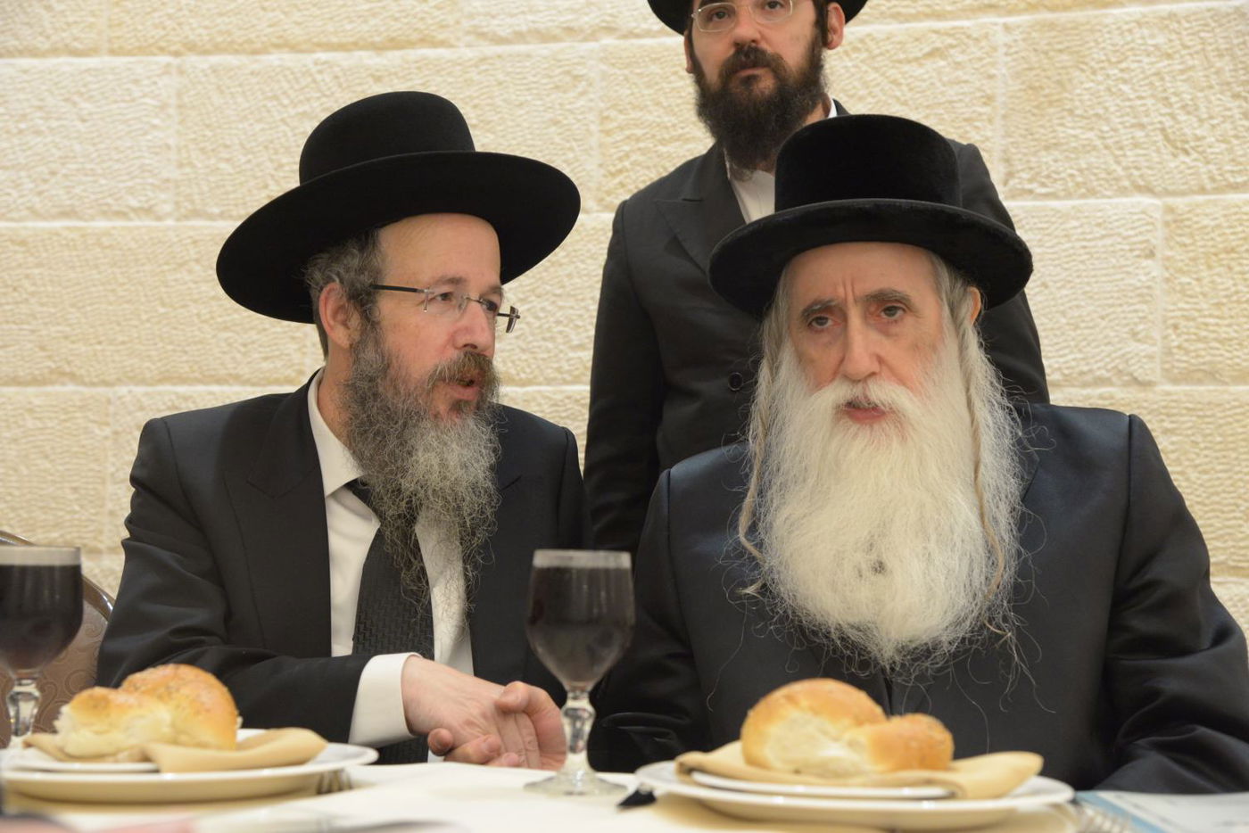 שמחת בית פוניבז' בנישואי נכדי ראשי הישיבה • תיעוד ענק