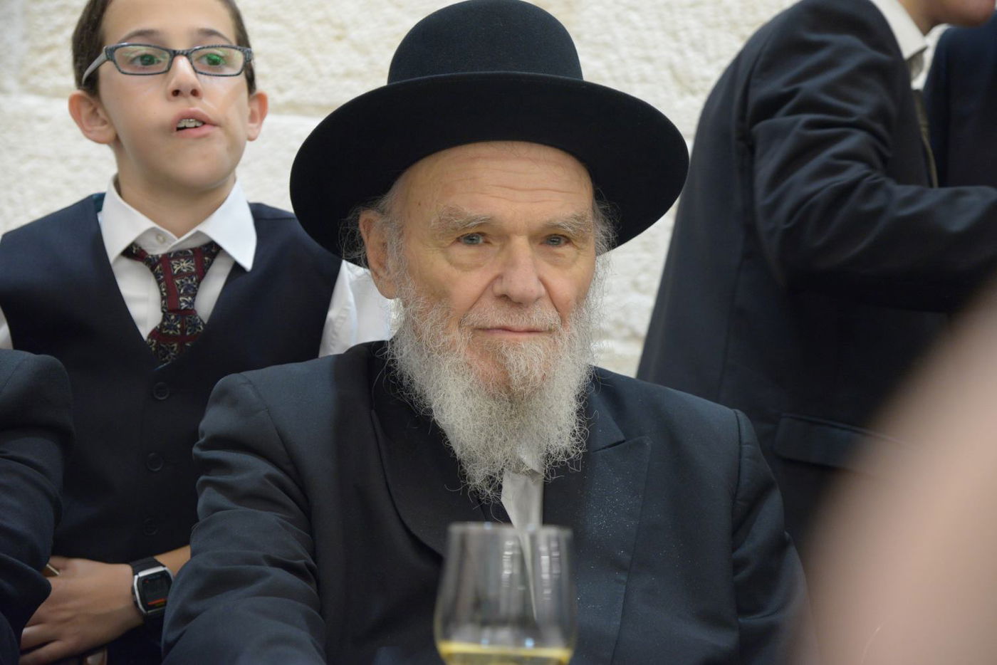 שמחת בית פוניבז' בנישואי נכדי ראשי הישיבה • תיעוד ענק