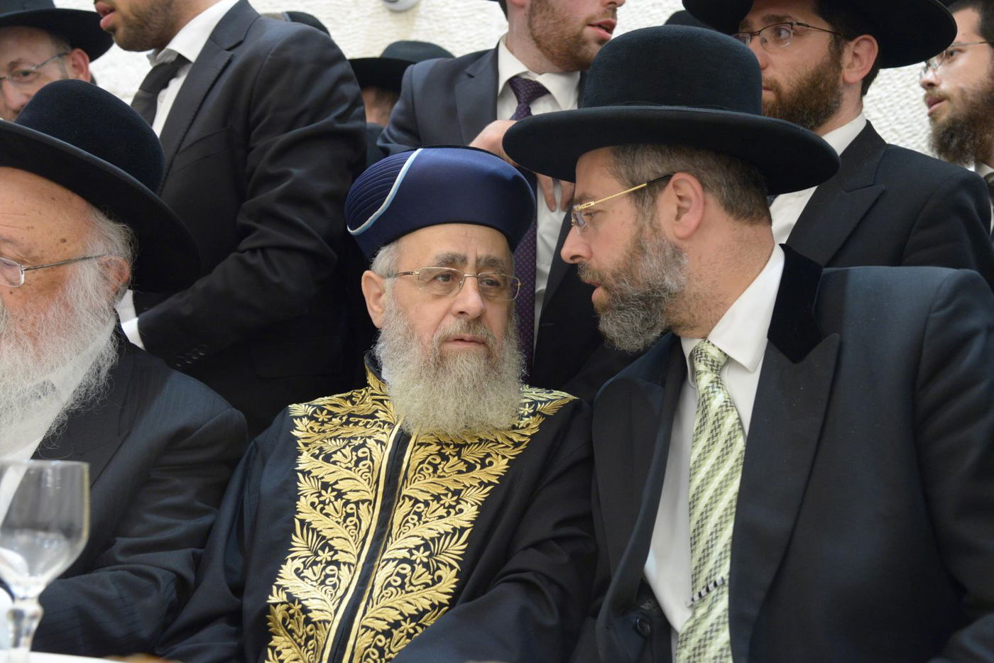 שמחת בית פוניבז' בנישואי נכדי ראשי הישיבה • תיעוד ענק