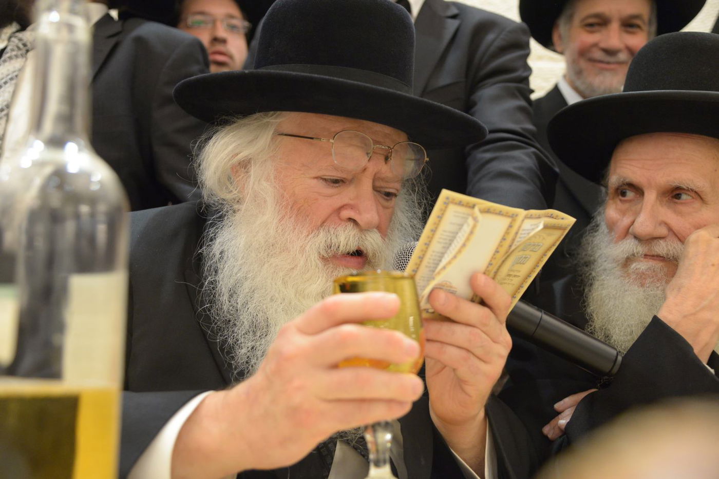 שמחת בית פוניבז' בנישואי נכדי ראשי הישיבה • תיעוד ענק