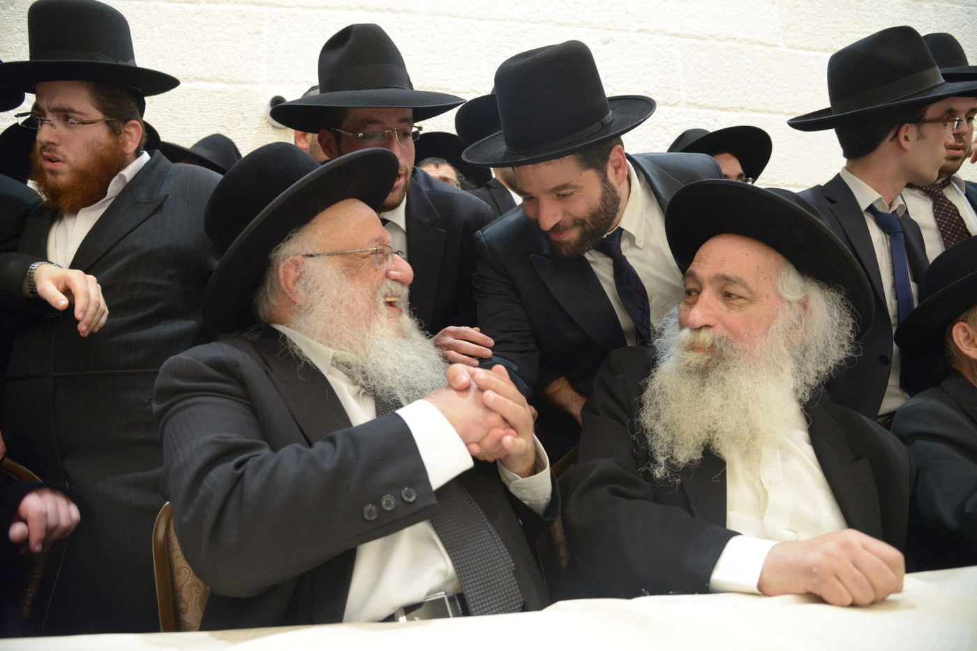 שמחת בית פוניבז' בנישואי נכדי ראשי הישיבה • תיעוד ענק