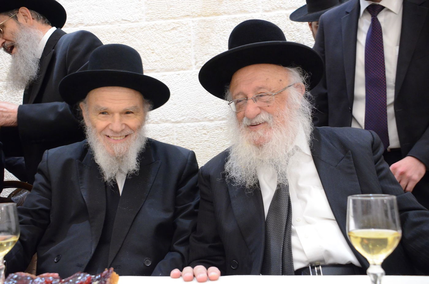 שמחת בית פוניבז' בנישואי נכדי ראשי הישיבה • תיעוד ענק