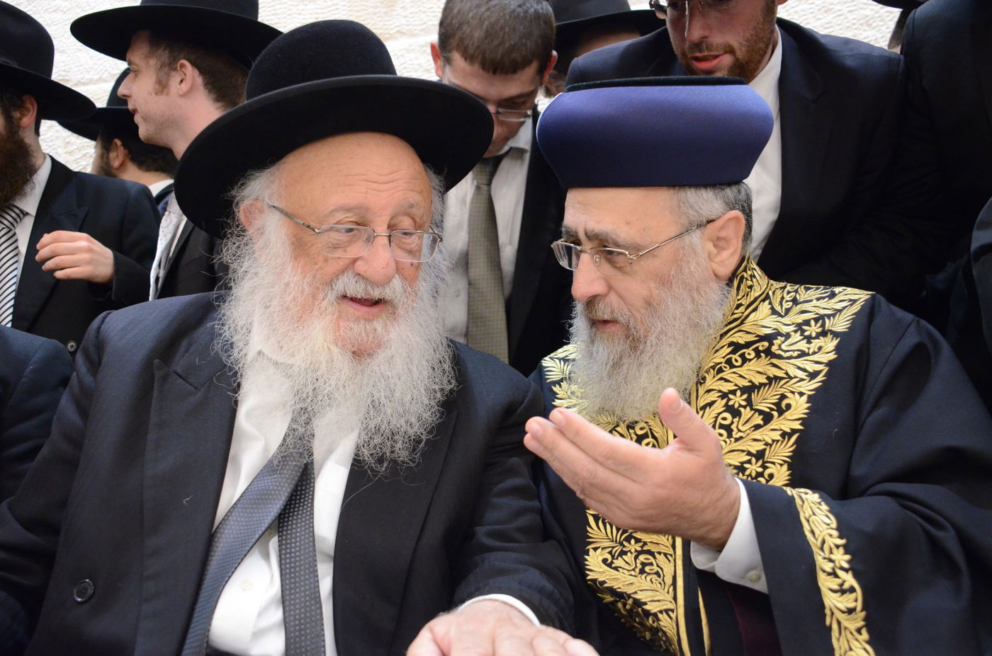 שמחת בית פוניבז' בנישואי נכדי ראשי הישיבה • תיעוד ענק