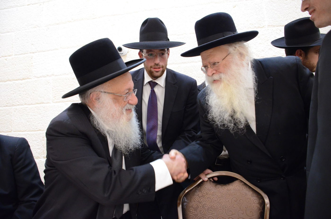 שמחת בית פוניבז' בנישואי נכדי ראשי הישיבה • תיעוד ענק