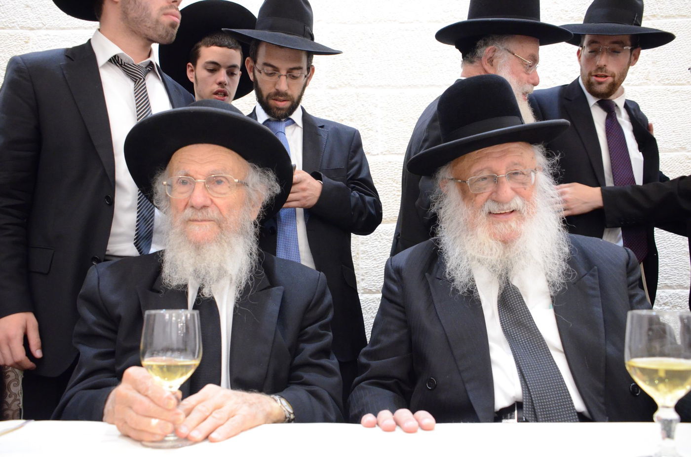 שמחת בית פוניבז' בנישואי נכדי ראשי הישיבה • תיעוד ענק