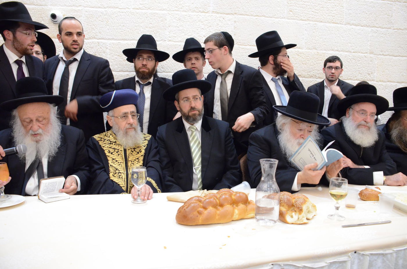 שמחת בית פוניבז' בנישואי נכדי ראשי הישיבה • תיעוד ענק