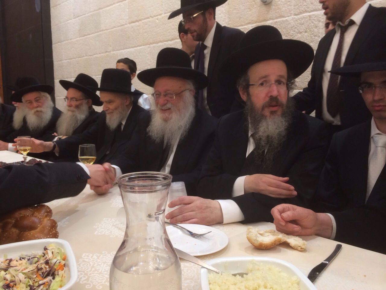 שמחת בית פוניבז' בנישואי נכדי ראשי הישיבה • תיעוד ענק