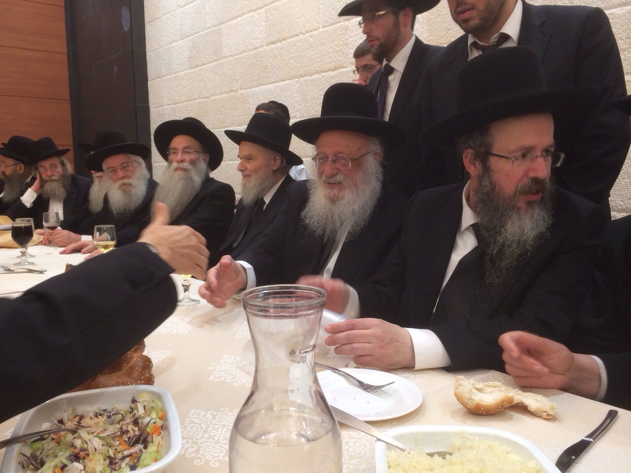 שמחת בית פוניבז' בנישואי נכדי ראשי הישיבה • תיעוד ענק