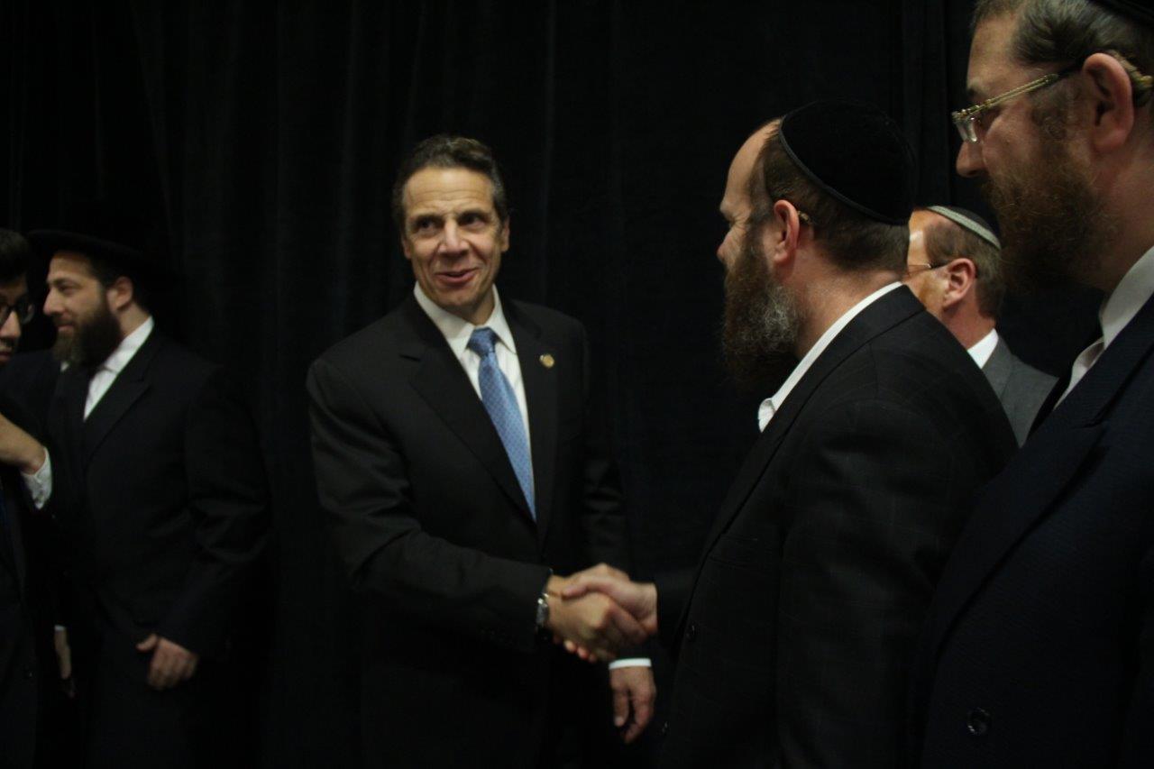 הרב שלמה ורדיגר אירח את מושל ניו יורק • גלריה