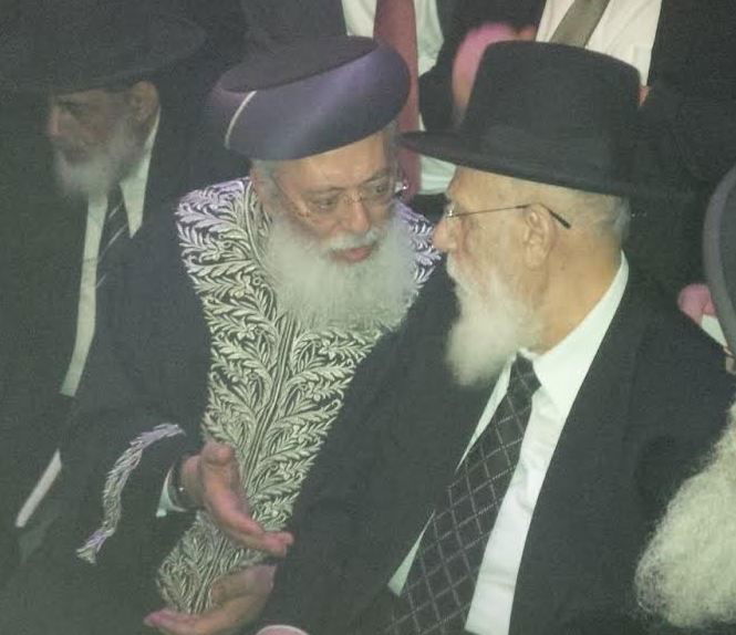 לראשונה מזה תקופה: הרב שלום כהן והרב עמאר נפגשו