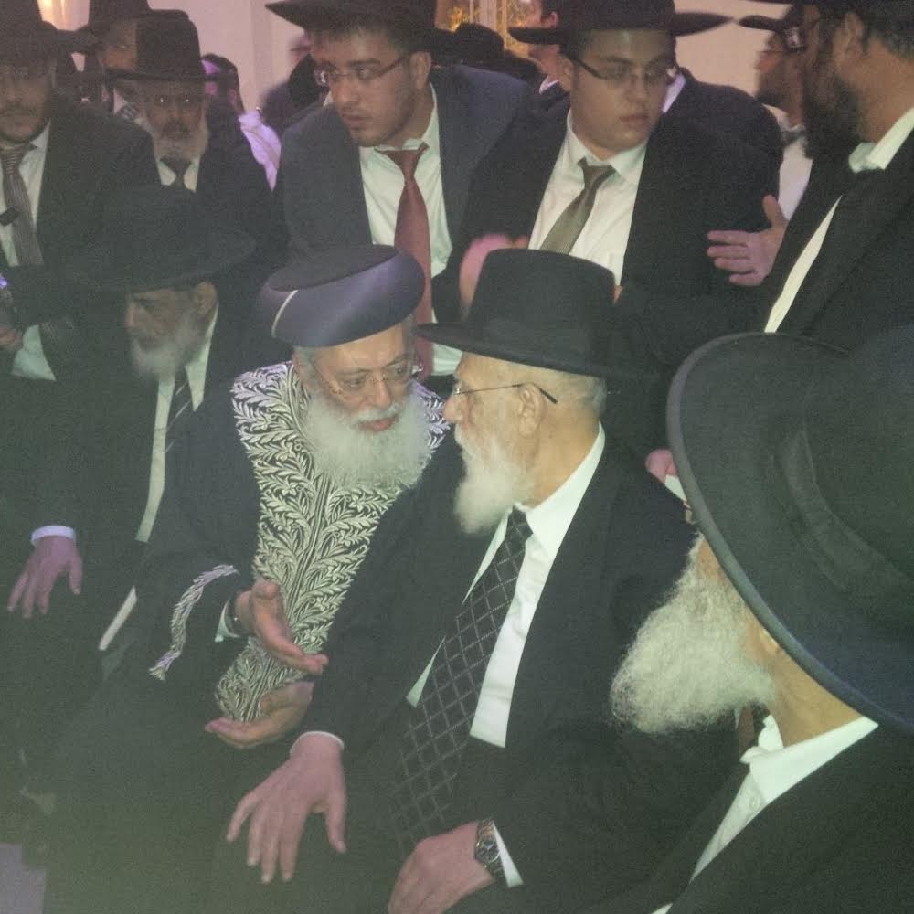 לראשונה מזה תקופה: הרב שלום כהן והרב עמאר נפגשו