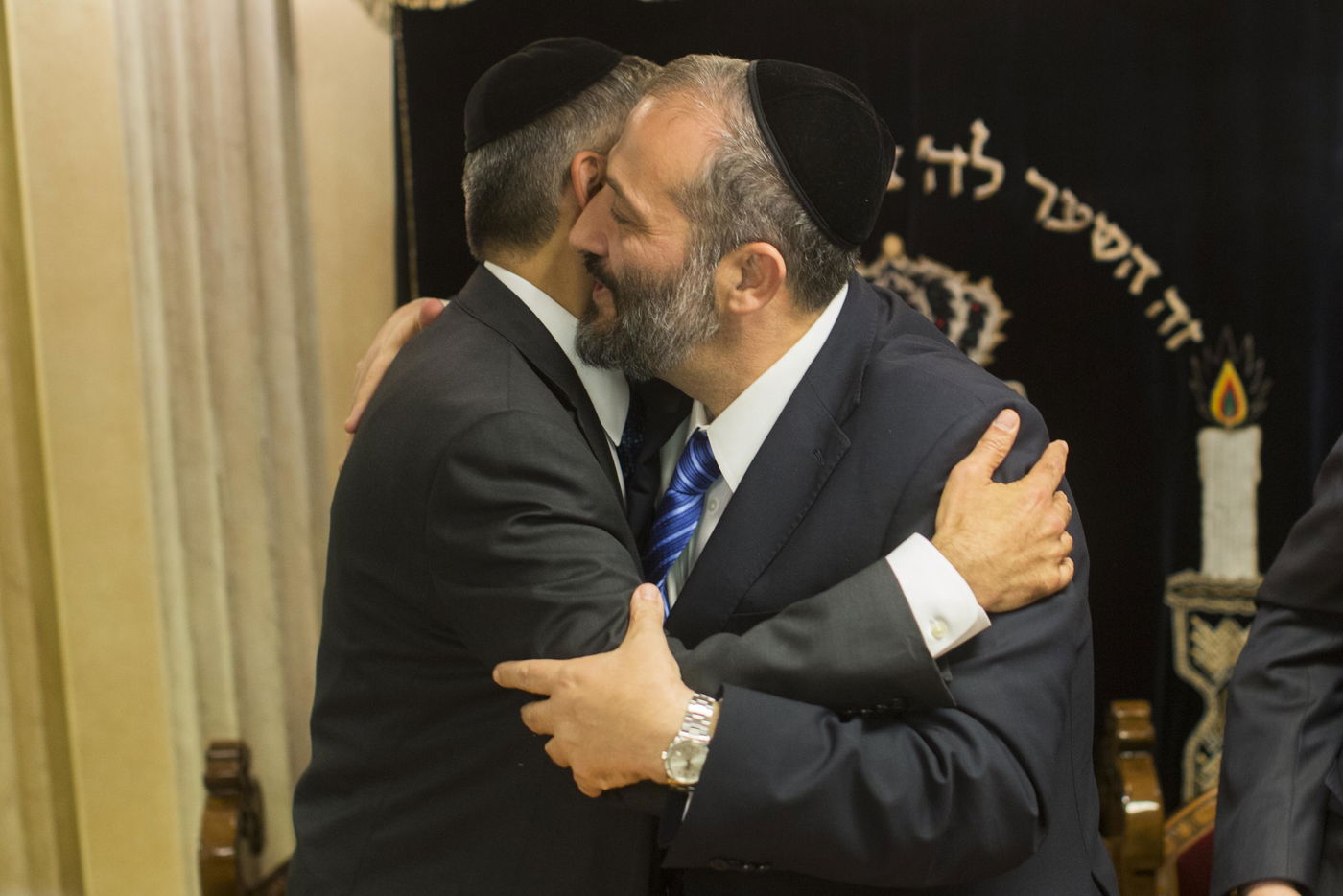 דרעי הוכיח שרוצה שלום. דרעי וישי בתמונה נדירה