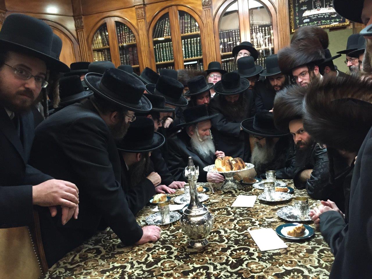 ביקור היסטורי: הרבי מבאבוב ביקר אצל מהרי"י מסאטמר