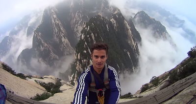 על גג העולם. הסלפי המסוכן ביותר אי פעם