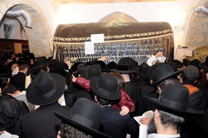 גלריה: אלפים בהילולת רחל אמנו