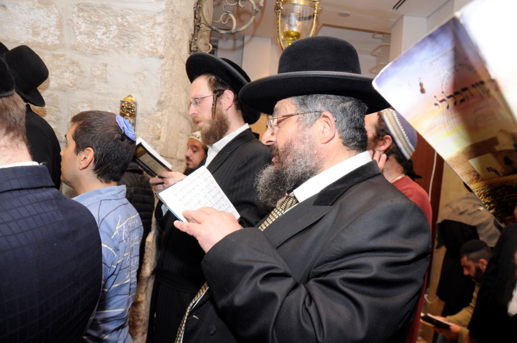 גלריה: אלפים בהילולת רחל אמנו