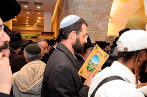 גלריה: אלפים בהילולת רחל אמנו