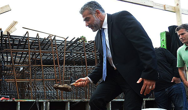 השר יאיר לפיד בהנחת אבן הפינה לפרויקט