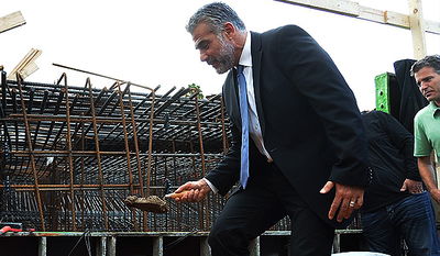 השר יאיר לפיד בהנחת אבן הפינה לפרויקט