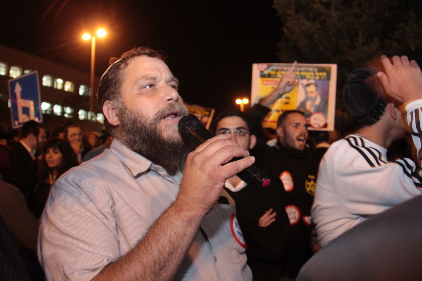 עשרות הפגינו בבירה בעקבות פיגוע הדריסה: "כהנא צדק"