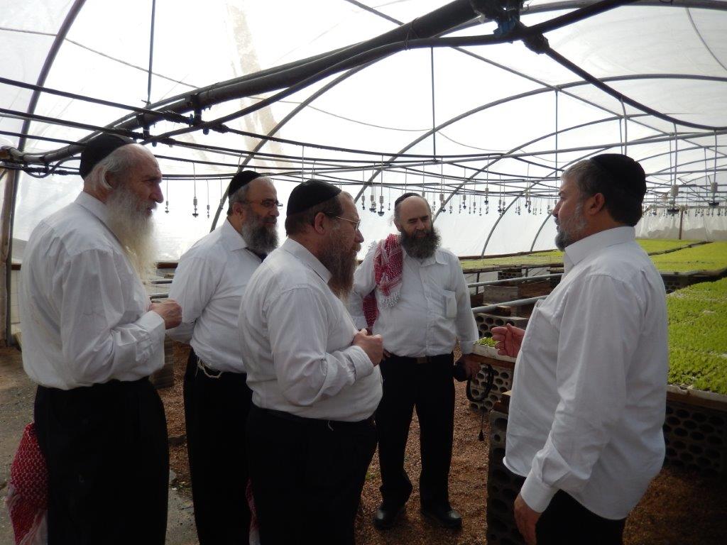 תיעוד: רבני "שארית ישראל" חבשו כאפייה בביקור בירדן