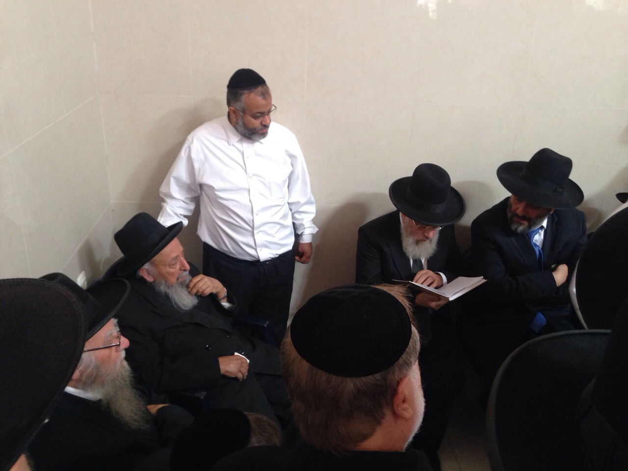 האב ספד לבנו בבכי: מודים לה' על 17 שנה שהיית עמנו