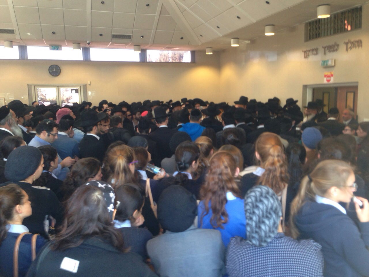 האב ספד לבנו בבכי: מודים לה' על 17 שנה שהיית עמנו