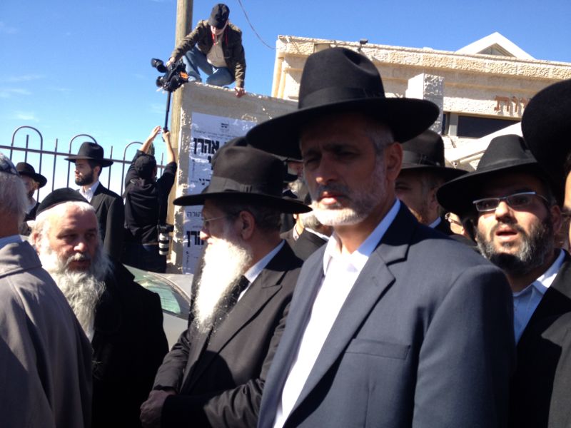 האב ספד לבנו בבכי: מודים לה' על 17 שנה שהיית עמנו