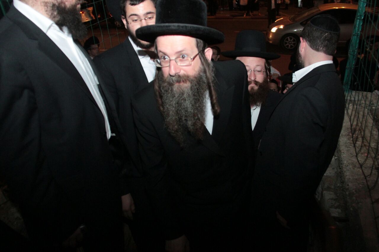 הרב ברזובסקי, הערב